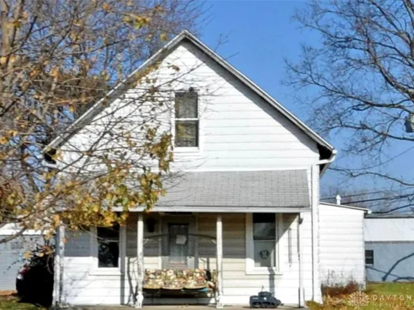 295 Cusick Ave, Brookville, OH 45309