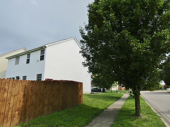 4th image of 3001 Many Oaks Park