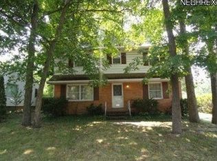 2032 Liberty Rd, Stow, OH 44224