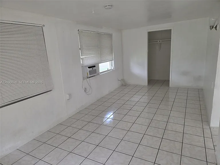 5605 Taylor St #1 — Photo 8