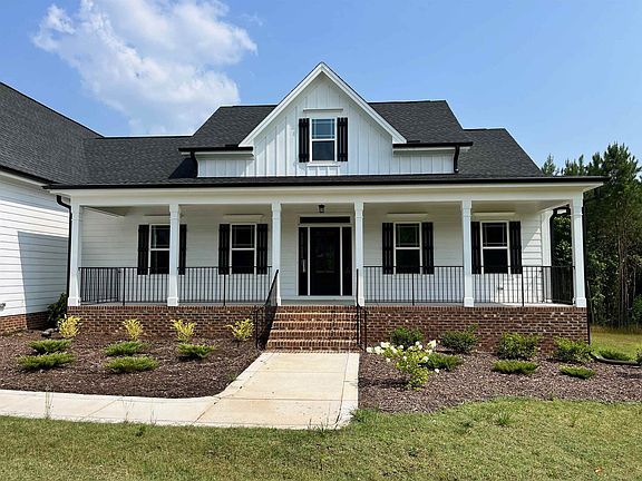 2nd image of 203 Batten Hill Ln