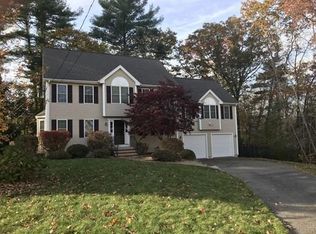 32 Stevens Field Rd, Attleboro, MA 02703