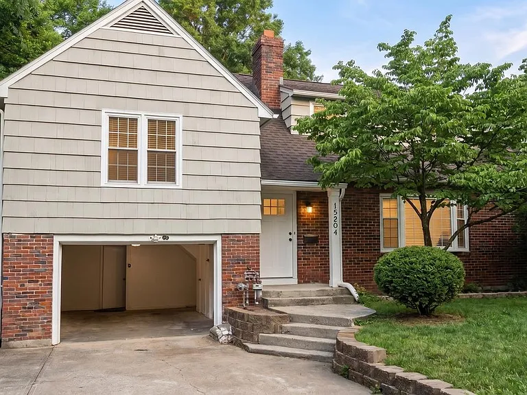 5204 Brookside Blvd — Photo 17