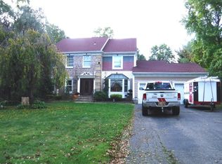 3 Briarwood Dr, Matawan, NJ 07747