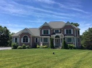 61 Murphys Way, Uxbridge, MA 01569