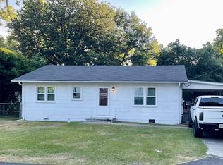 103 Jackson St, Byron, GA 31008