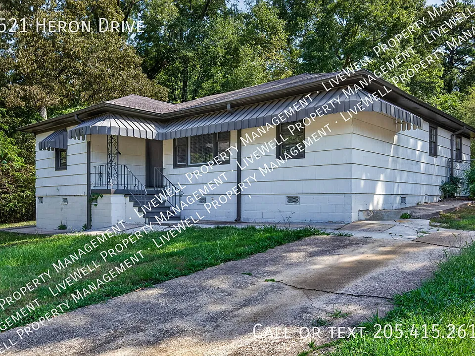 1521 Heron Dr