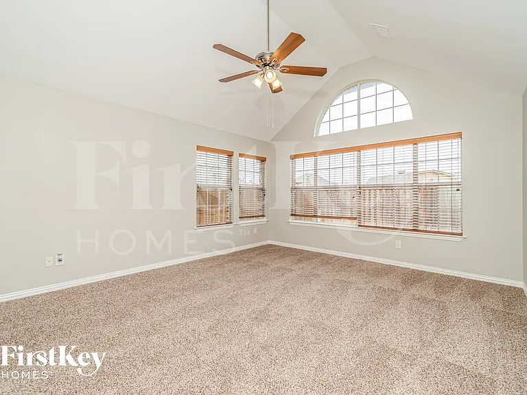 4301 Palmer Dr — Photo 10