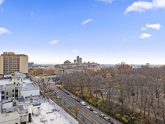 5th image of 41 Eastern Pkwy #1BC