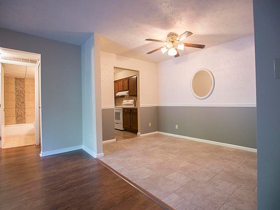 5th image of 3508 Lodge Ln APT 222