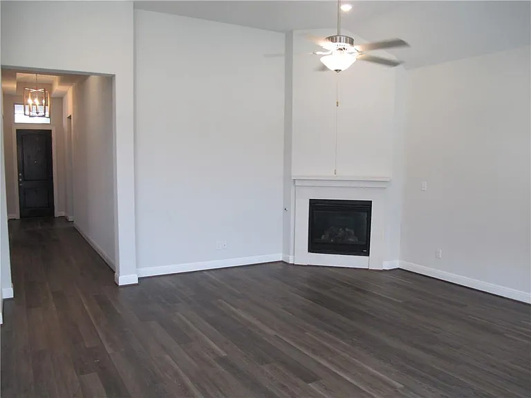 635 Spinnaker Loop — Photo 9