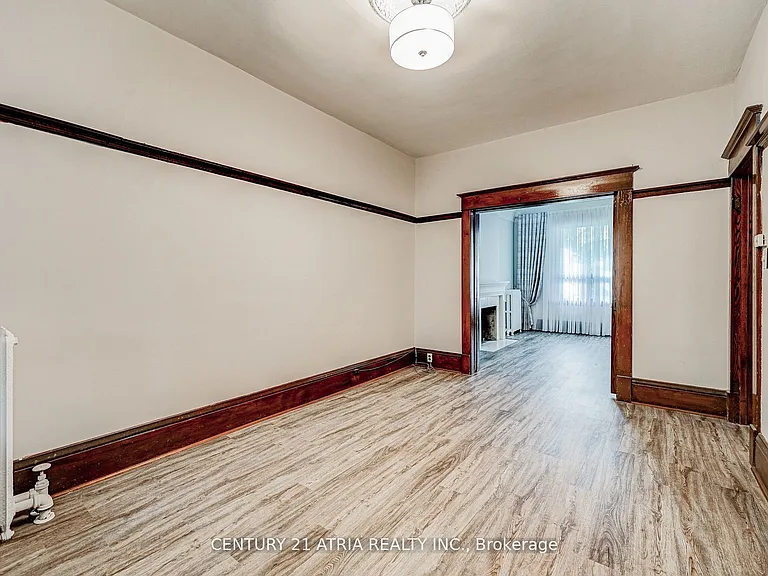 397 Parkside Dr — Photo 7