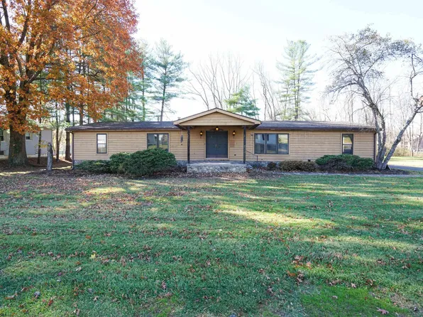 221 Broadway Ave, Bridgeport, WV 26330