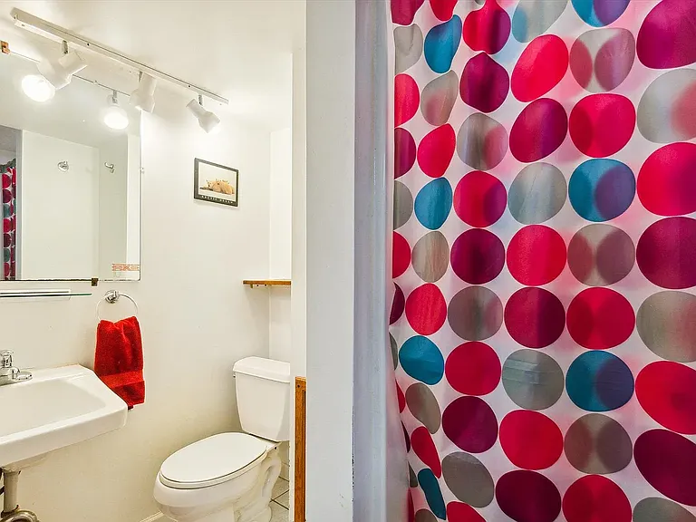 4900 Woodlyn Dr — Photo 13