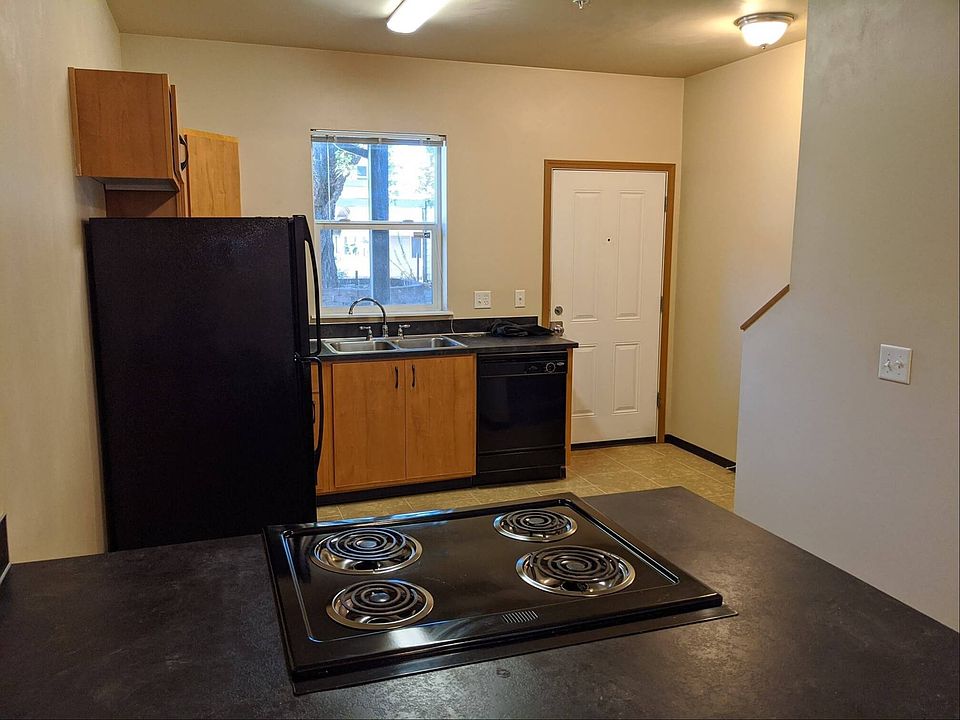 #4 - Kitchen #4 - Kitchen