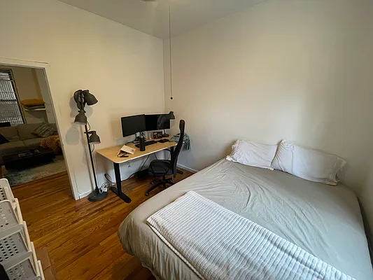 Rented by R New York | media 37