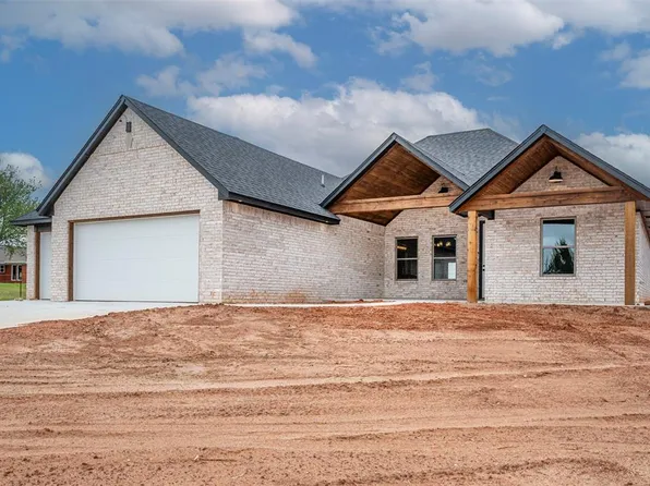 1109 Bridgeview Rd, Tuttle, OK 73089