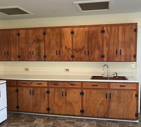 5th image of 117 E Main St APT 201