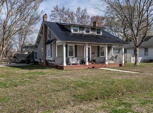 300 E East St, Erwin, NC 28339