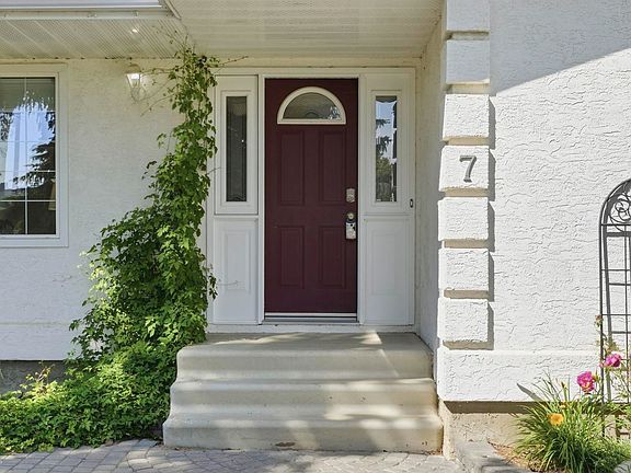 4th image of 7 Burlington Ave