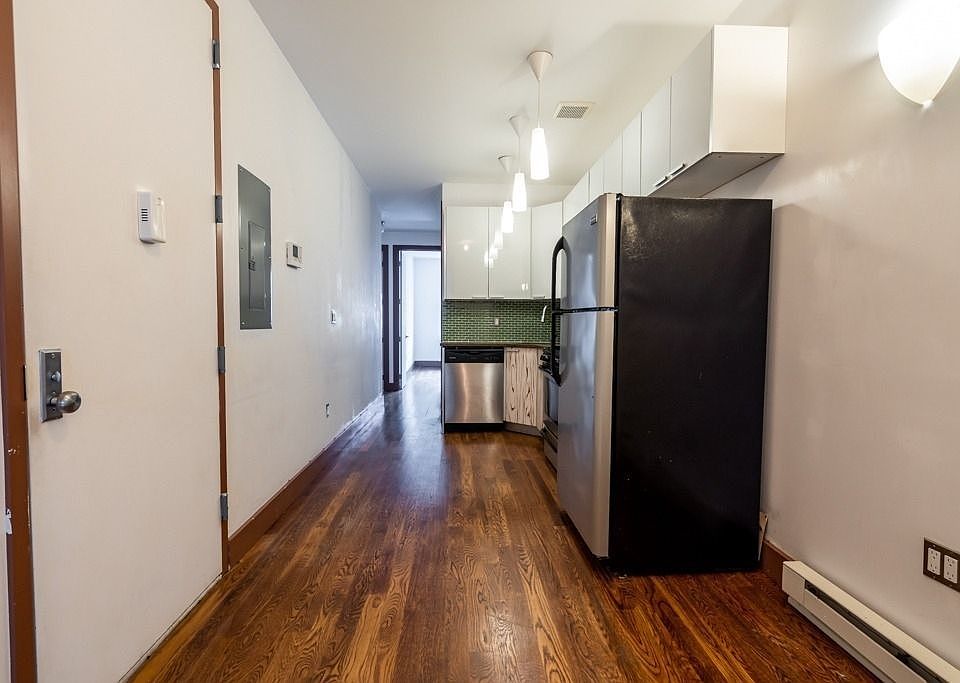 1st image of 116 Jefferson St #5M