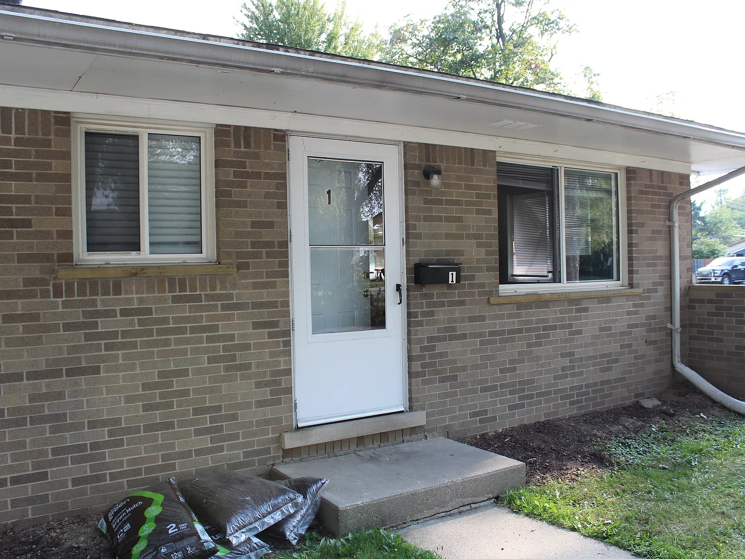 1 bed, 550 sqft, $850 — Photo 4