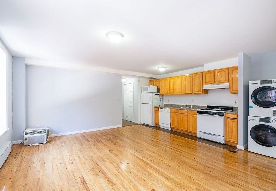 1st image of 93 Avenue B #2RA