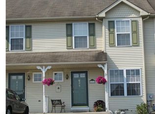 638 Walnut Tree Dr, Blandon, PA 19510