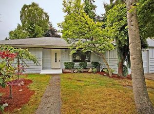 523 N 166th St, Shoreline, WA 98133