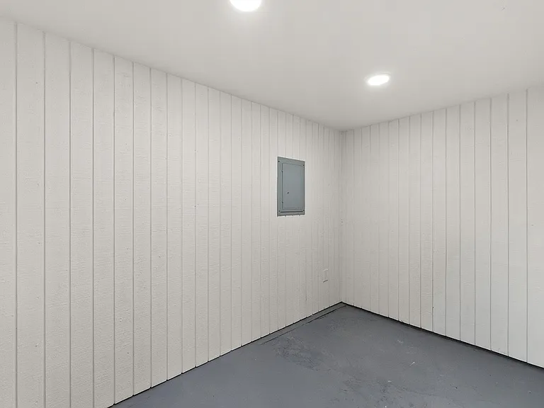 749-749.5 York Ct #7495 YORK COURT — Photo 22