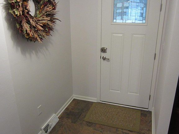 4th image of 8132 Whalen Ln