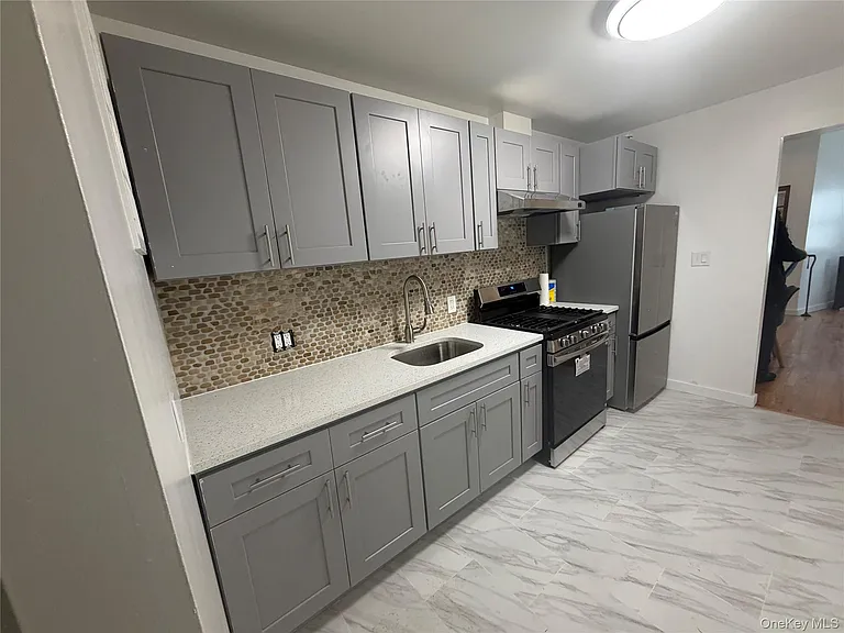 726 Jersey Ave #3 — Photo 1