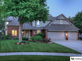 16122 Barbara Cir, Omaha, NE 68130