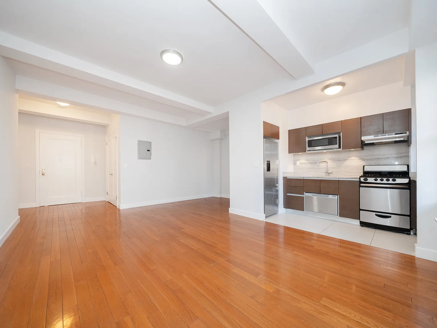 400 East 57th Street — Photo 2