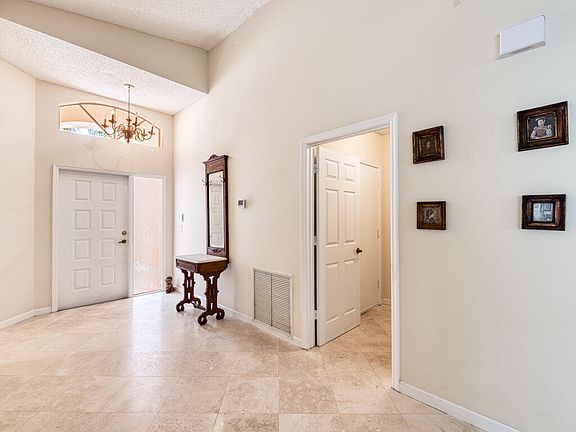 3rd image of 9838 Lemonwood Dr