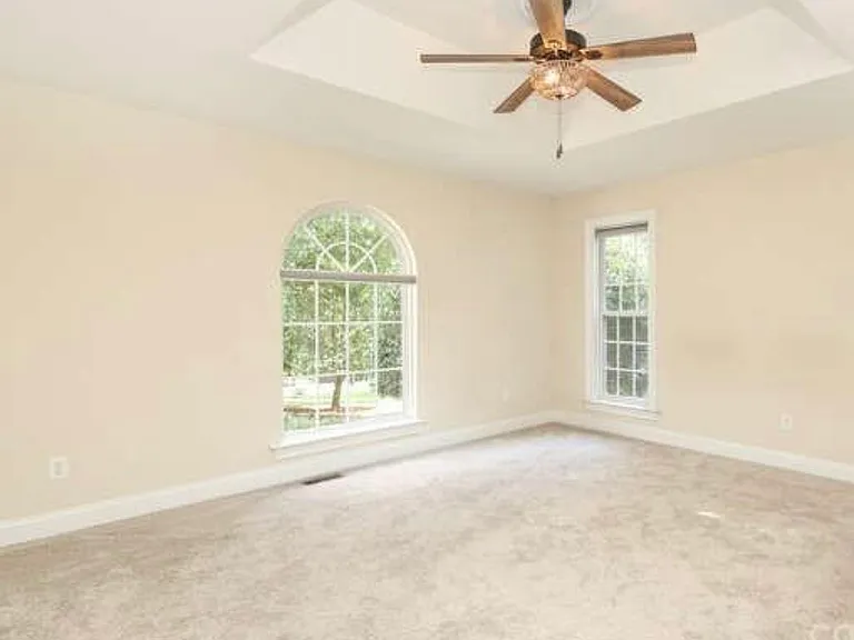 2587 Penngate Dr — Photo 6