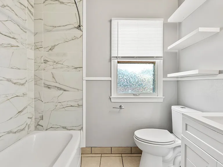7215 S 41st Ave — Photo 26
