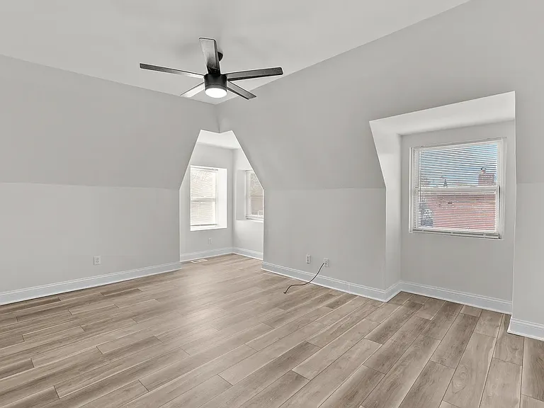 3258 Ohio Ave #2F — Photo 13