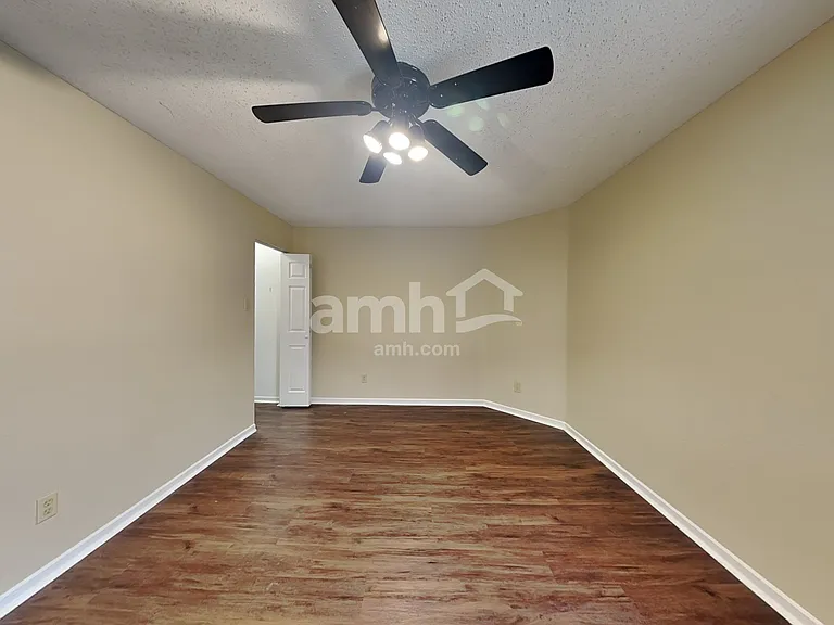 933 Balto Dr — Photo 21