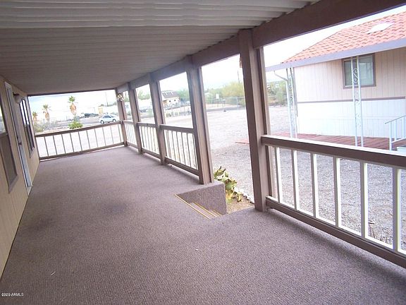 3rd image of 30 N Emelia Ave