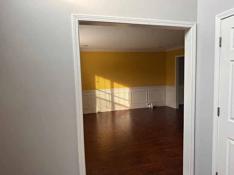 10916 Collington Dr — Photo 6