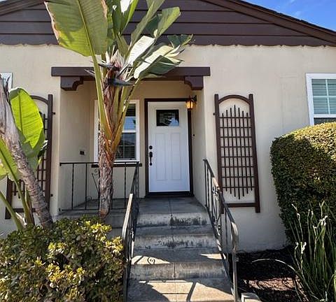 2nd image of 3035 Upas St