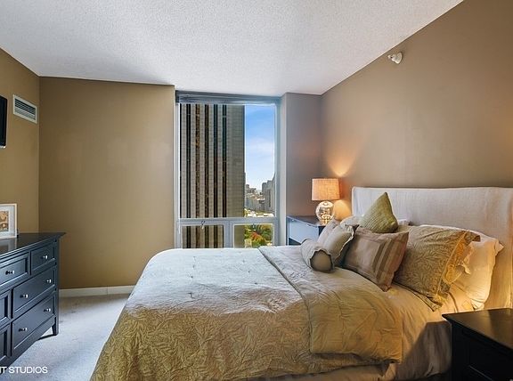 4th image of 222 N Columbus Dr APT 2601