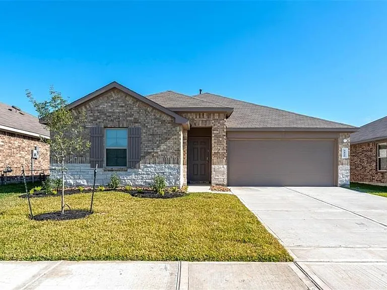 5126 Moravia Ln — Photo 1