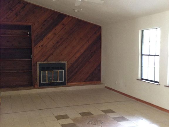 5th image of 5120 NE 5th Ln