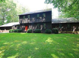 146 E Gate Rd, Guilford, CT 06437