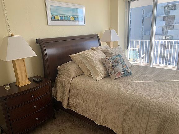 5th image of 3043 S Atlantic Ave APT 1001