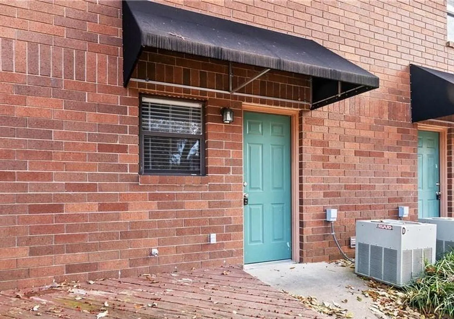 Townhome 2 Blocks from Downtown Siloam — Photo 2