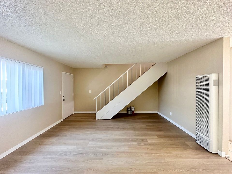 1st image of 2810-2820 Huntington St #5