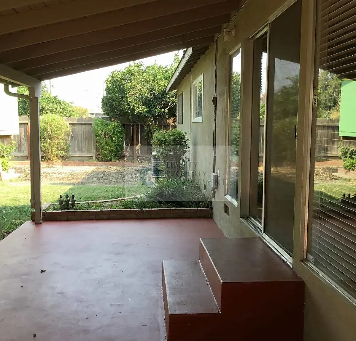 3 bed, 1396 sqft, $2,150 — Photo 4
